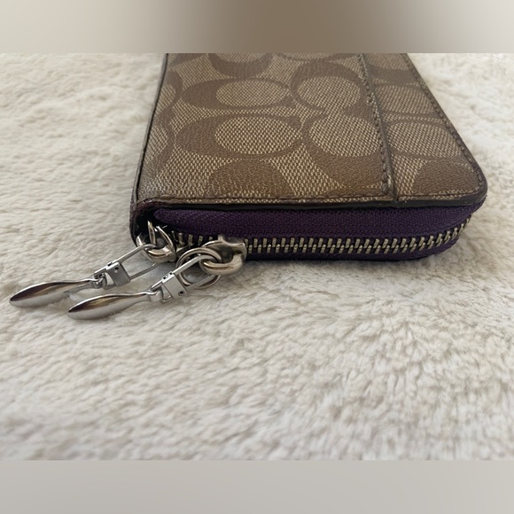 Coach long Wallet GUC - Picture 12 of 12